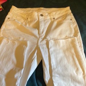 LAUREN CONRAD NWOT CROPPED JEANS